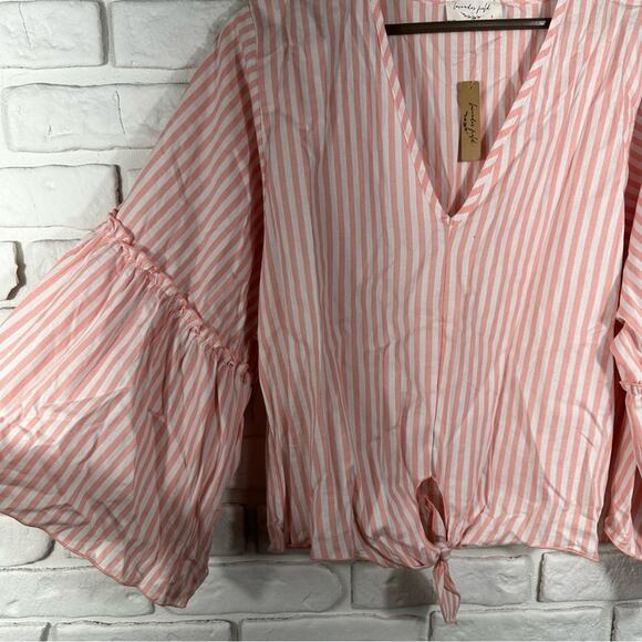 NWT Lavender Field Striped Tie Front Top Size Large - Picture 8 of 8